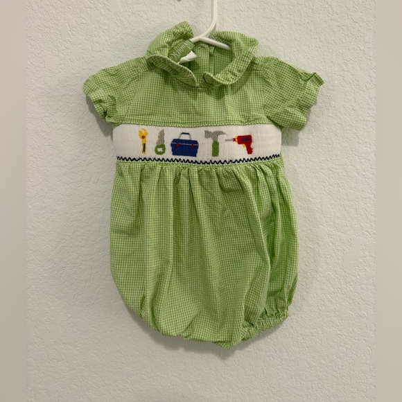 Classic Whimsy Other - Baby Boy Smocked Bubble Size 6M Classic Whimsy Green and White